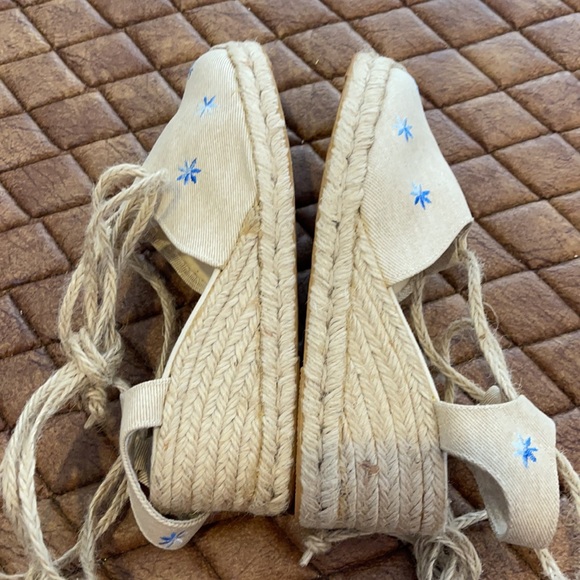 NWOT Embroidered espadrille - Picture 7 of 10
